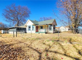 902 Marion Ave, Fort Scott, KS 66701