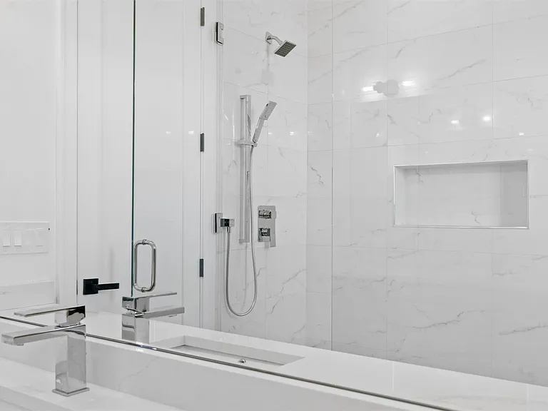 333 Spicewood Trails Dr — Photo 25