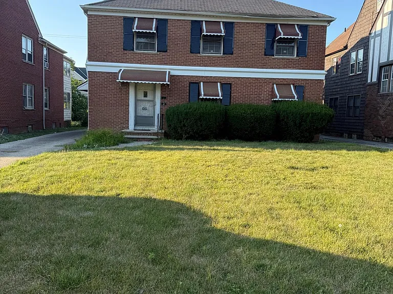 18709 Chagrin Blvd #2 — Photo 2