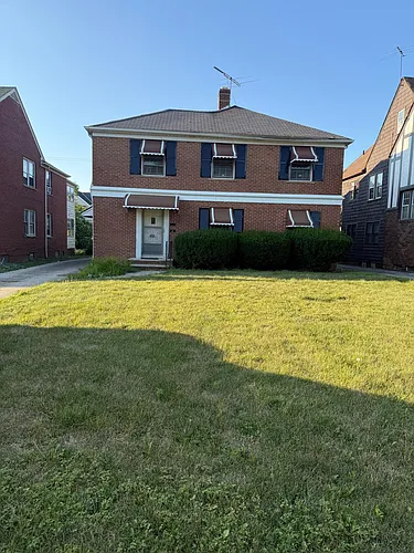 18709 Chagrin Blvd Photo 1