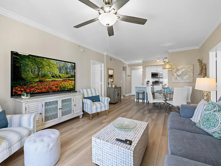 720 S Sapodilla Ave #502 — Photo 8