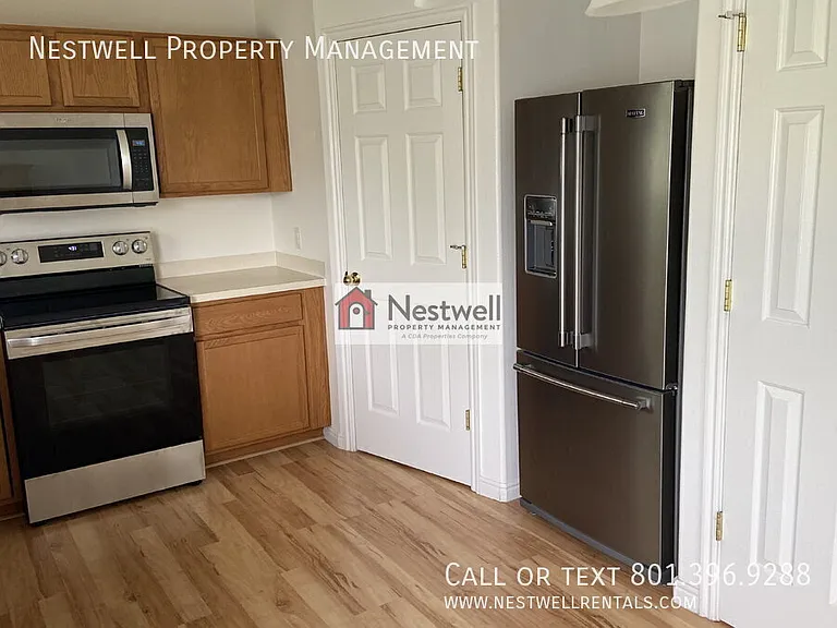 296 Pommel Dr — Photo 3