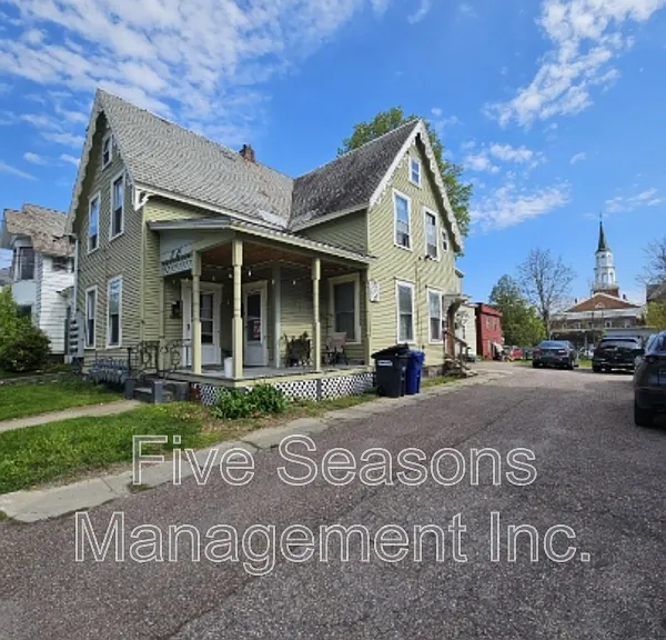19 Grant St #7 — Photo 1