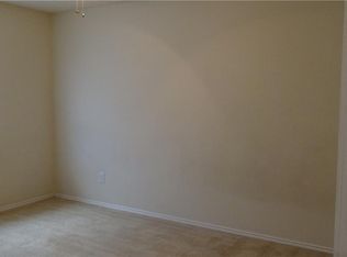 106 Nighthawk Dr, Krum, TX 76249