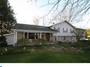 735 Ridge Rd, Orwigsburg, PA 17961