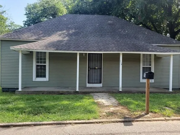 114 Walsh St, Jackson, TN 38301