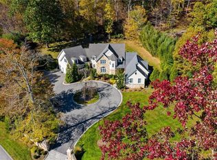 2 Silver Springs Ct, Katonah, NY 10536