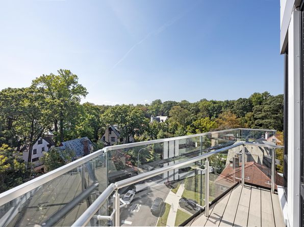 116-09 Grosvenor Ln #5H