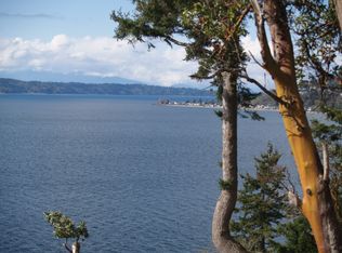 19217 Edgecliff Dr SW, Normandy Park, WA 98166