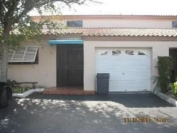 14736 Balgowan Rd, Miami Lakes, FL 33016