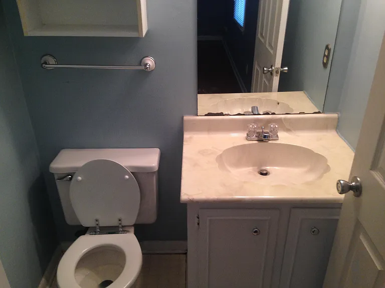 512 Layne St — Photo 13