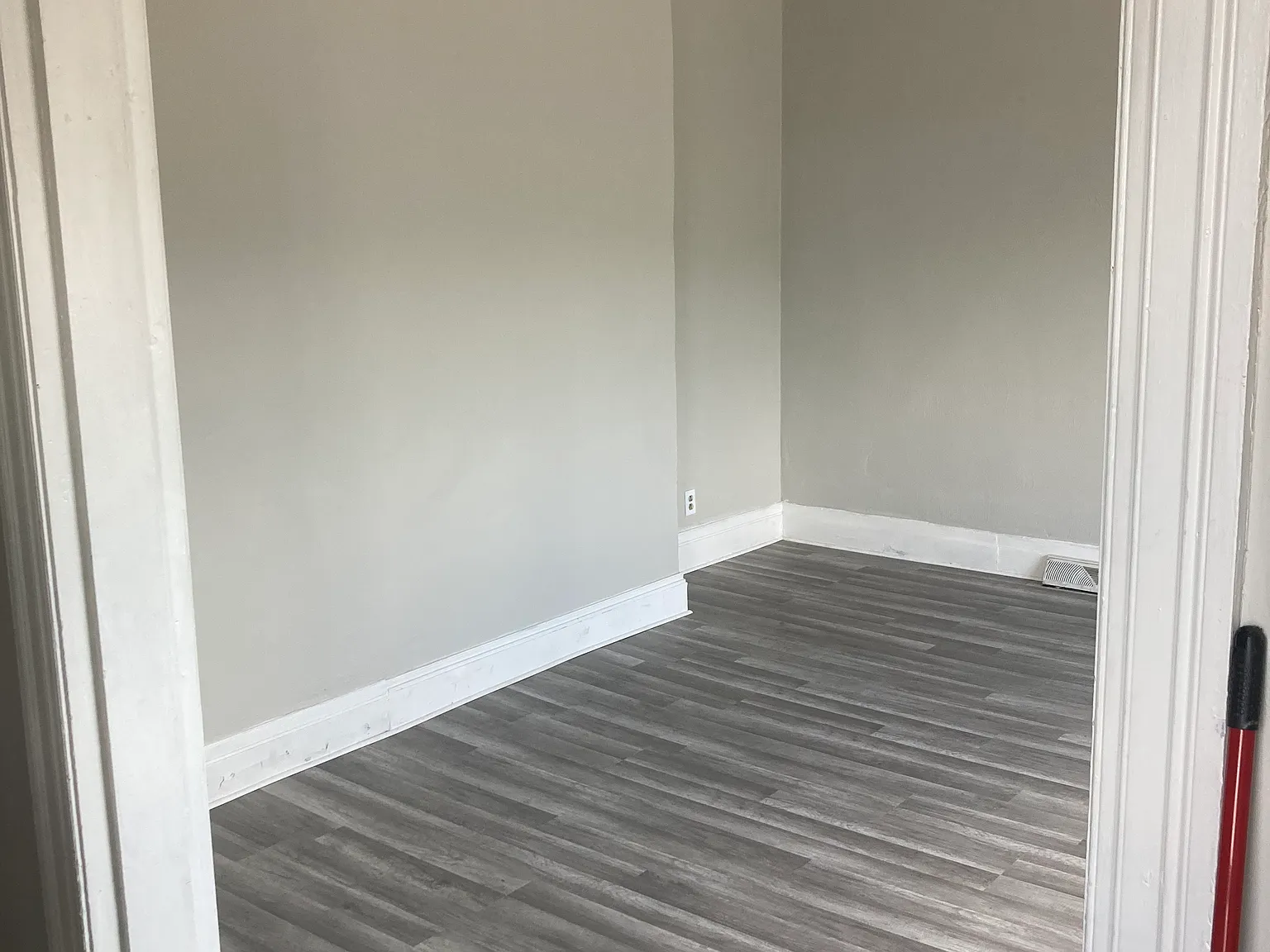 4 bed, 1.5 bath, 1700 sqft, $1,750 — Photo 3