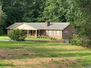 1229 Griffin Rd NW, Hartselle, AL 35640