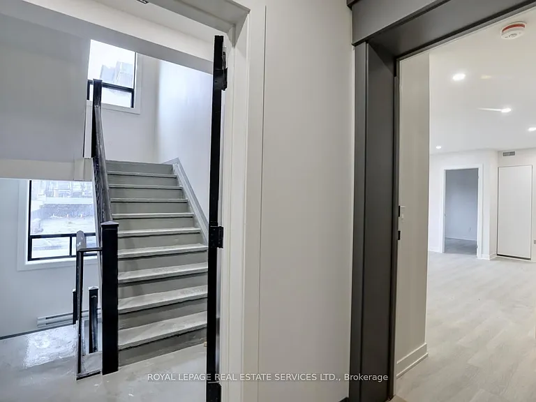 20 Duke St #305 — Photo 41
