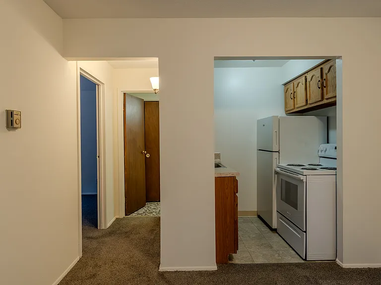 Park Tower — Photo 35