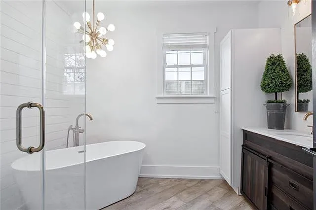 437 Elmeer Ave — Photo 6