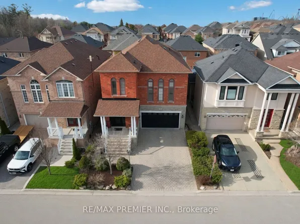 28 Osprey Dr, Vaughan, ON L4H 1Y2