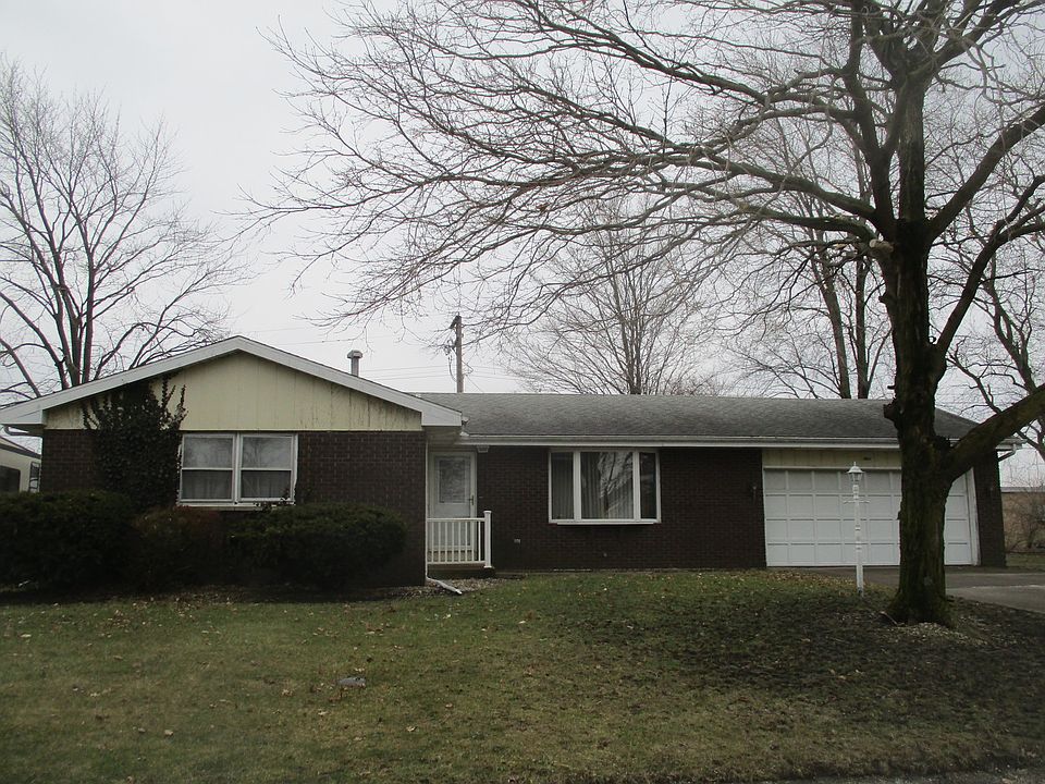 1st image of 9 Hillcrest Dr