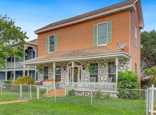 3016 Avenue P 1/2, Galveston, TX 77550