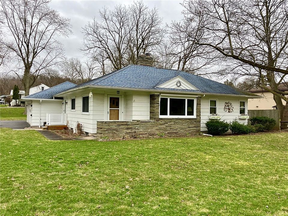 1st image of 105 Lea Dr
