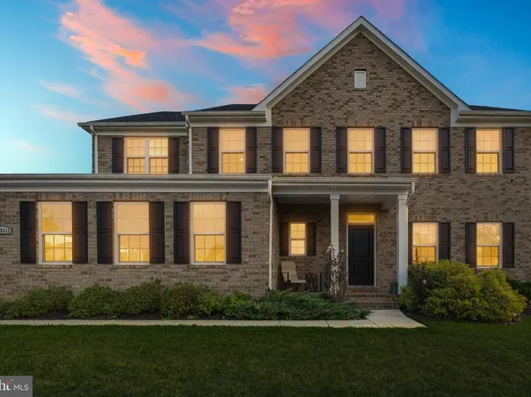 13511 Hebron Ln, Upper Marlboro, MD 20774