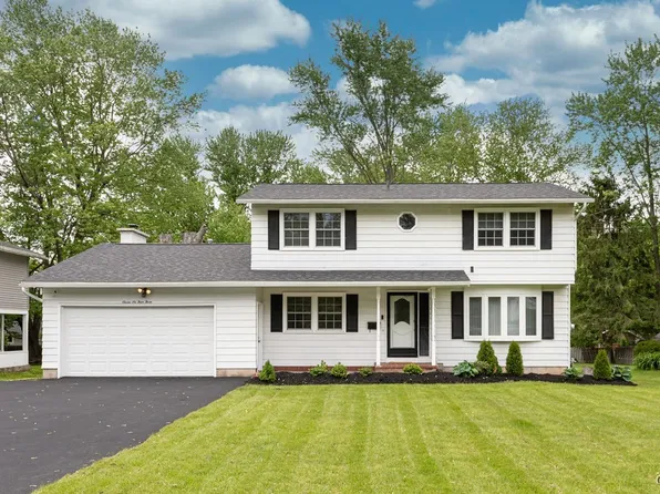 7643 Anchor Dr, Liverpool, NY 13090