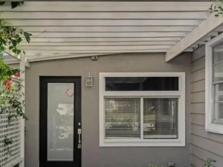 1122 E Oakwood St — Photo 7