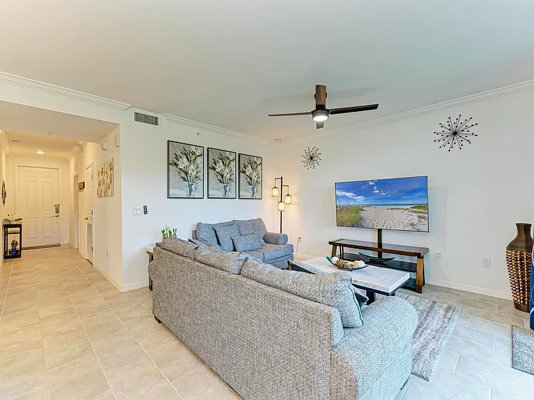 18028 Gawthrop Dr — Photo 20