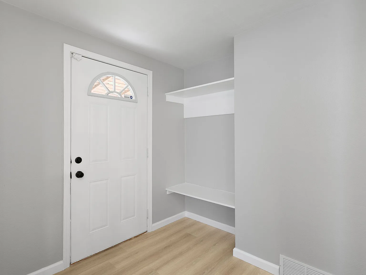 1129 W Beale St — Photo 4