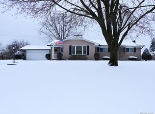 4160 Montgomery Dr, Utica, MI 48316