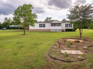 1220 Gulledge Cir, Wedgefield, SC 29168