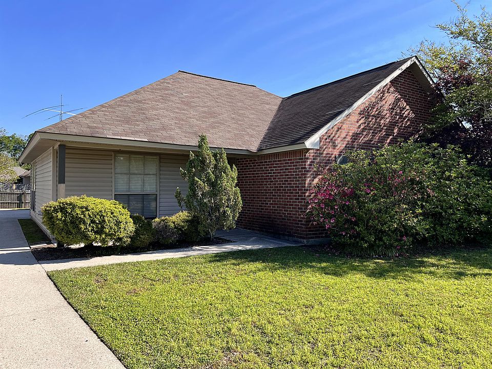 1st image of 12275 Cottage Hl