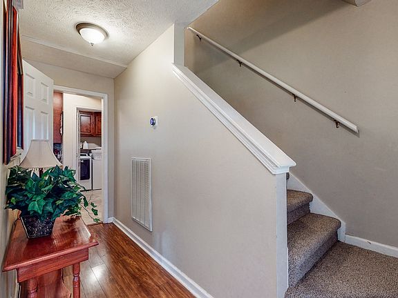 4th image of 7317 Shayla Ct