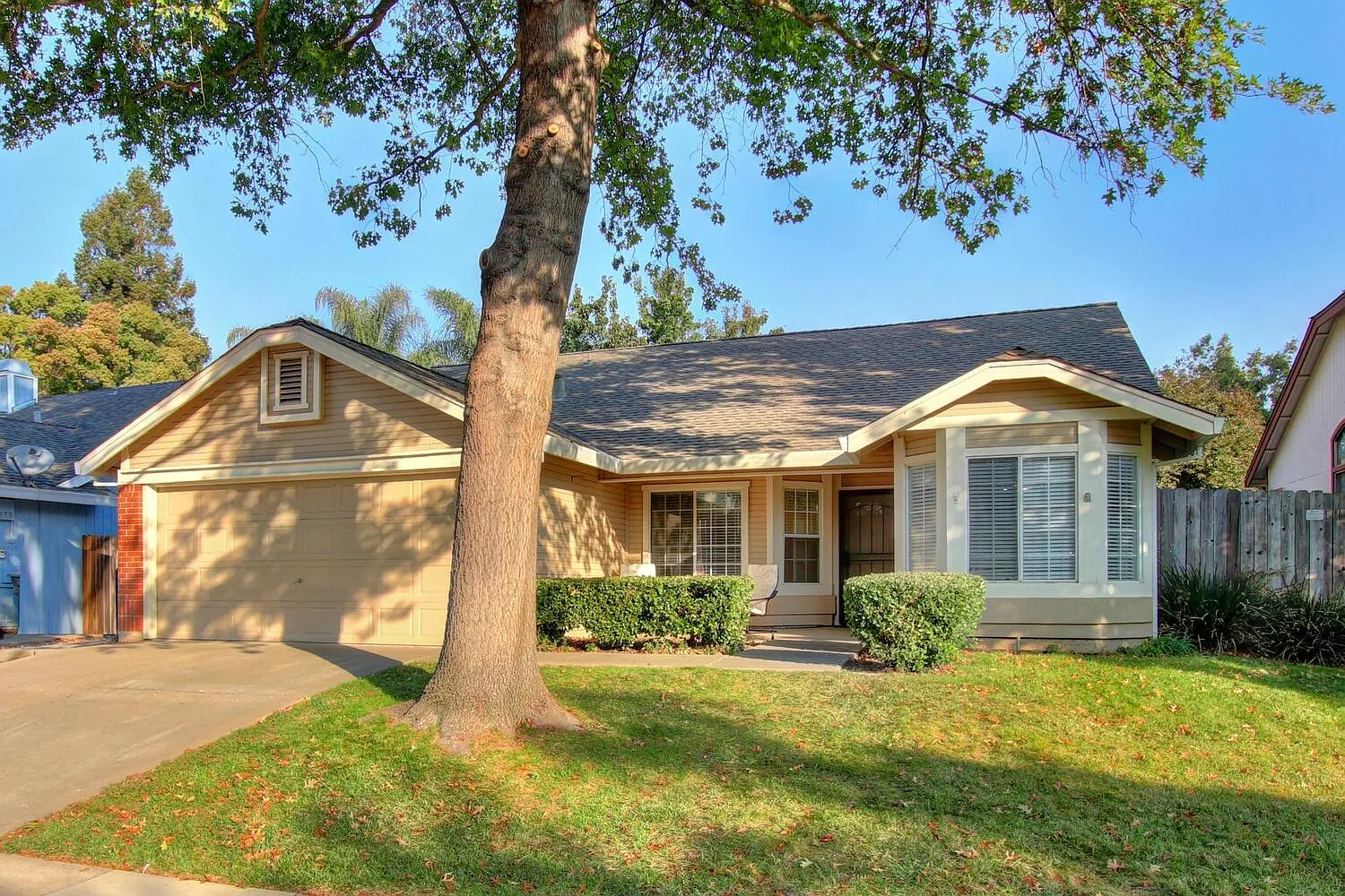 5816 Laguna Quail Way photo 1