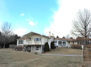 208 Twelf Acre Ln, Lehighton, PA 18235