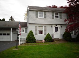 130 Eastgate Dr, Rochester, NY 14617