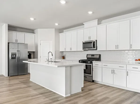 31081 Skyview Cir, Menifee, CA 92584