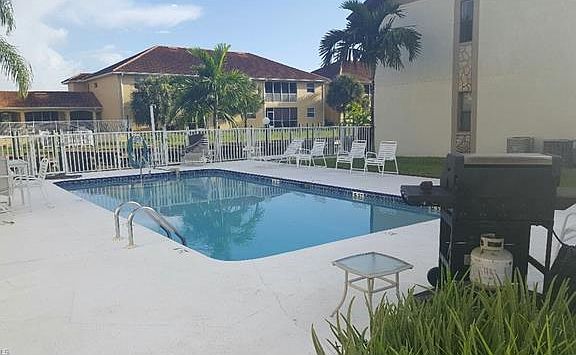 3rd image of 719 SW 47th Ter APT 101