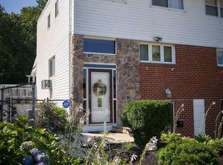 2633 Sperry St, Philadelphia, PA 19152