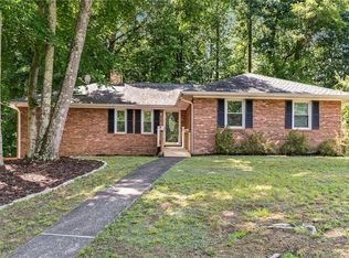 2350 Oakton Dr, Clemmons, NC 27012