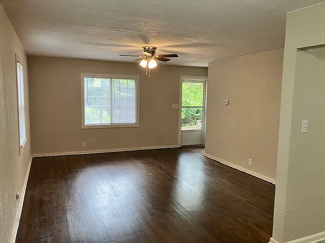 1110 Garfield Ave — Photo 2