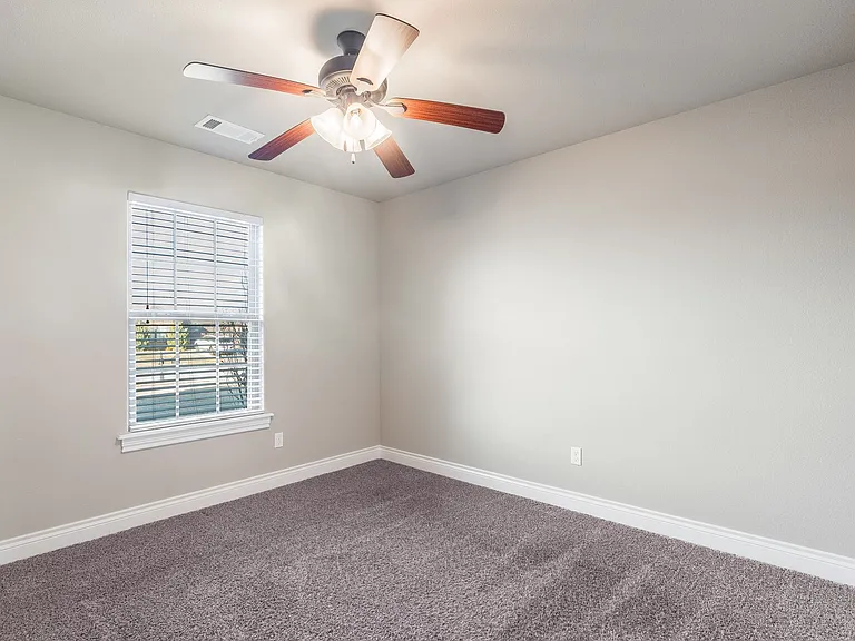 7587 Brooklyn Ave — Photo 12