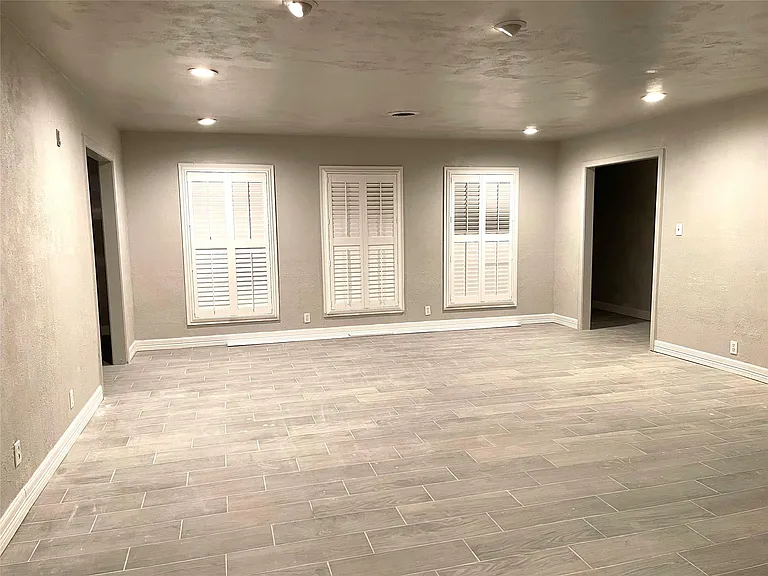 5131 Indigo St — Photo 10