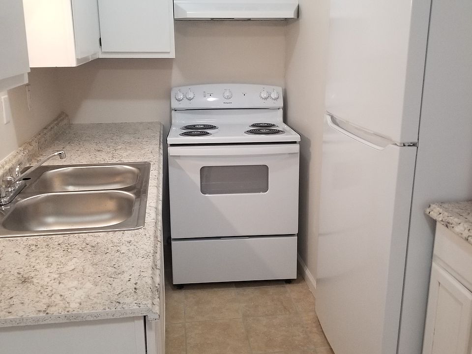 2nd image of 204 E Market St #242