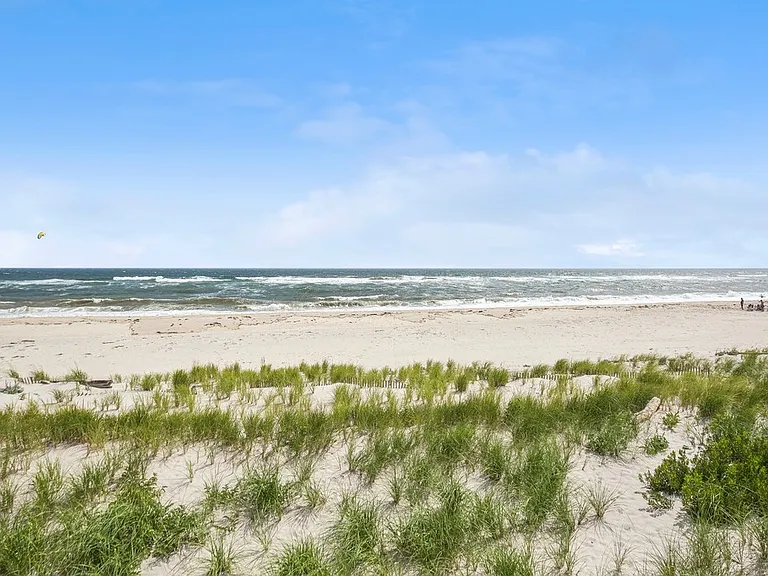 681 Dune Rd — Photo 26