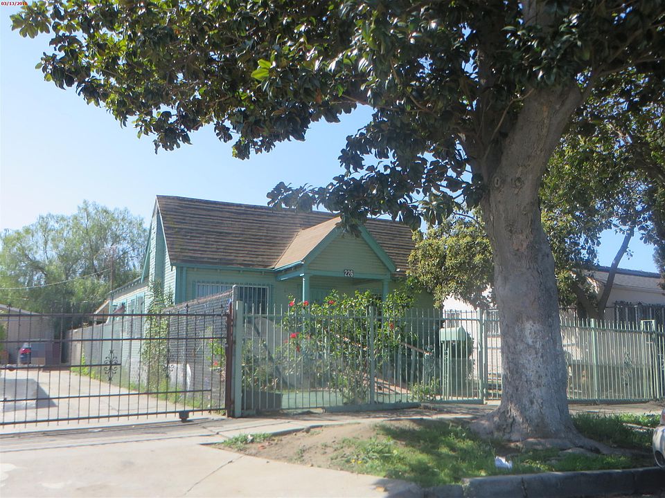 1st image of 226 E 78th St