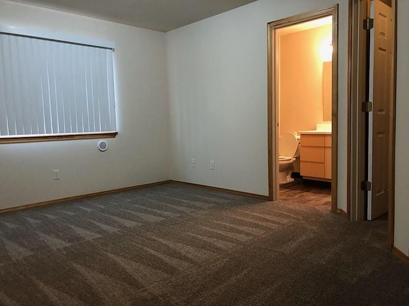 1st image of 3393 Shadden Ln NW APT 401