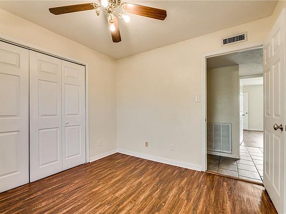 5th image of 828 Levelland Dr