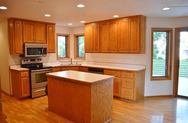 1st image of 38363 Golden Oaks Trl