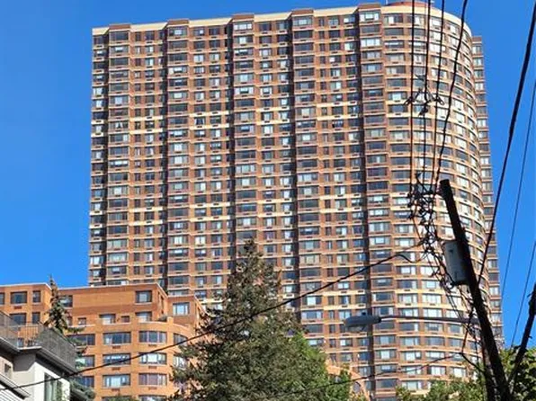 100 Old Palisade Rd APT 2206, Fort Lee, NJ 07024